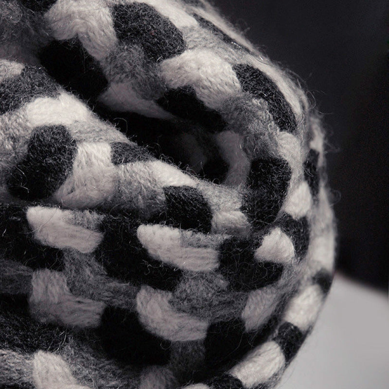 Top cashmere, classic, black and white, gray woven grid, thick, cashmere, fringed scarf.