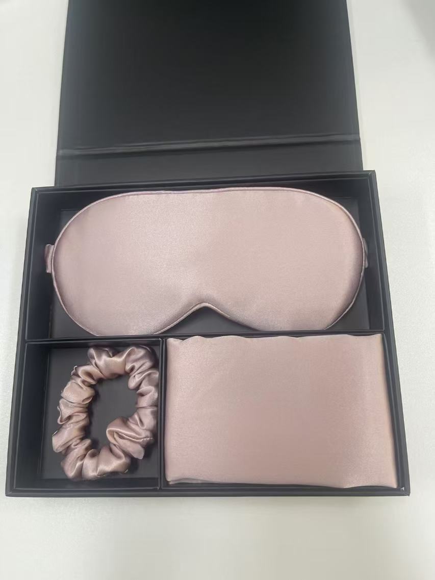 Silk, mulberry silk, eye mask, hair band, silk three-piece gift box wholesale.