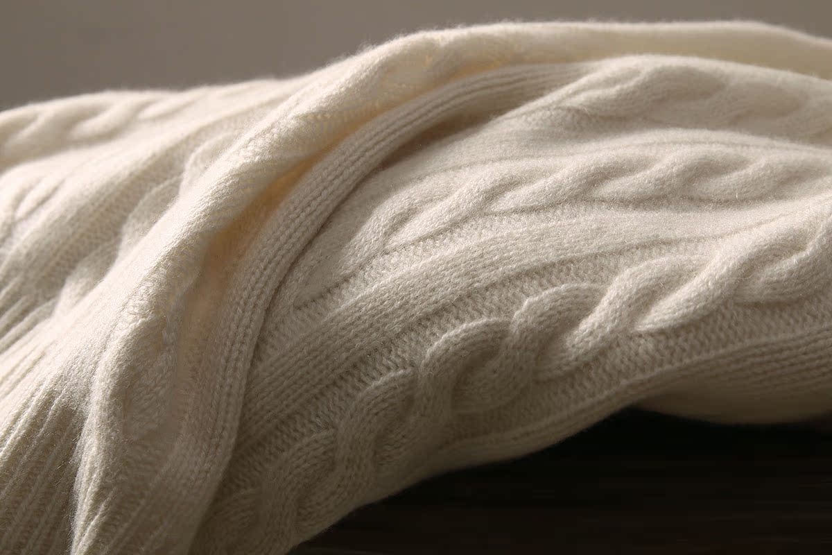 Knitted twisted flowers, thickened top cashmere, home pure cashmere blankets, sofa blankets