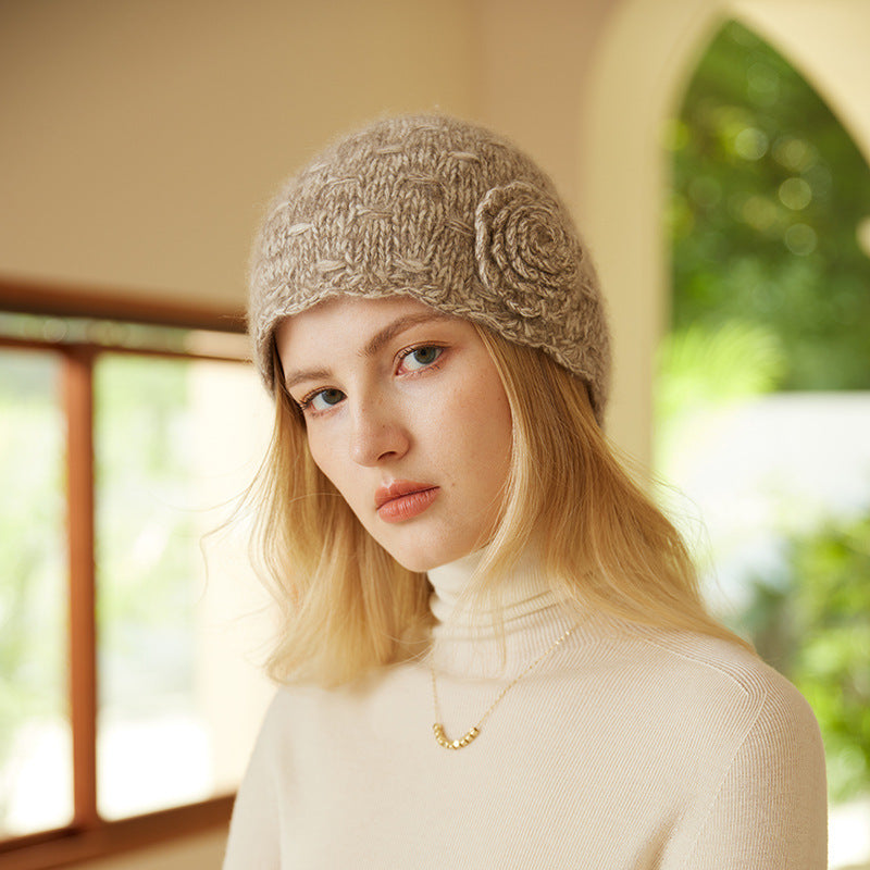 Cashmere hat, women's 100% pure cashmere, autumn and winter, handmade, three-dimensional flower knitting, hat knitted hat